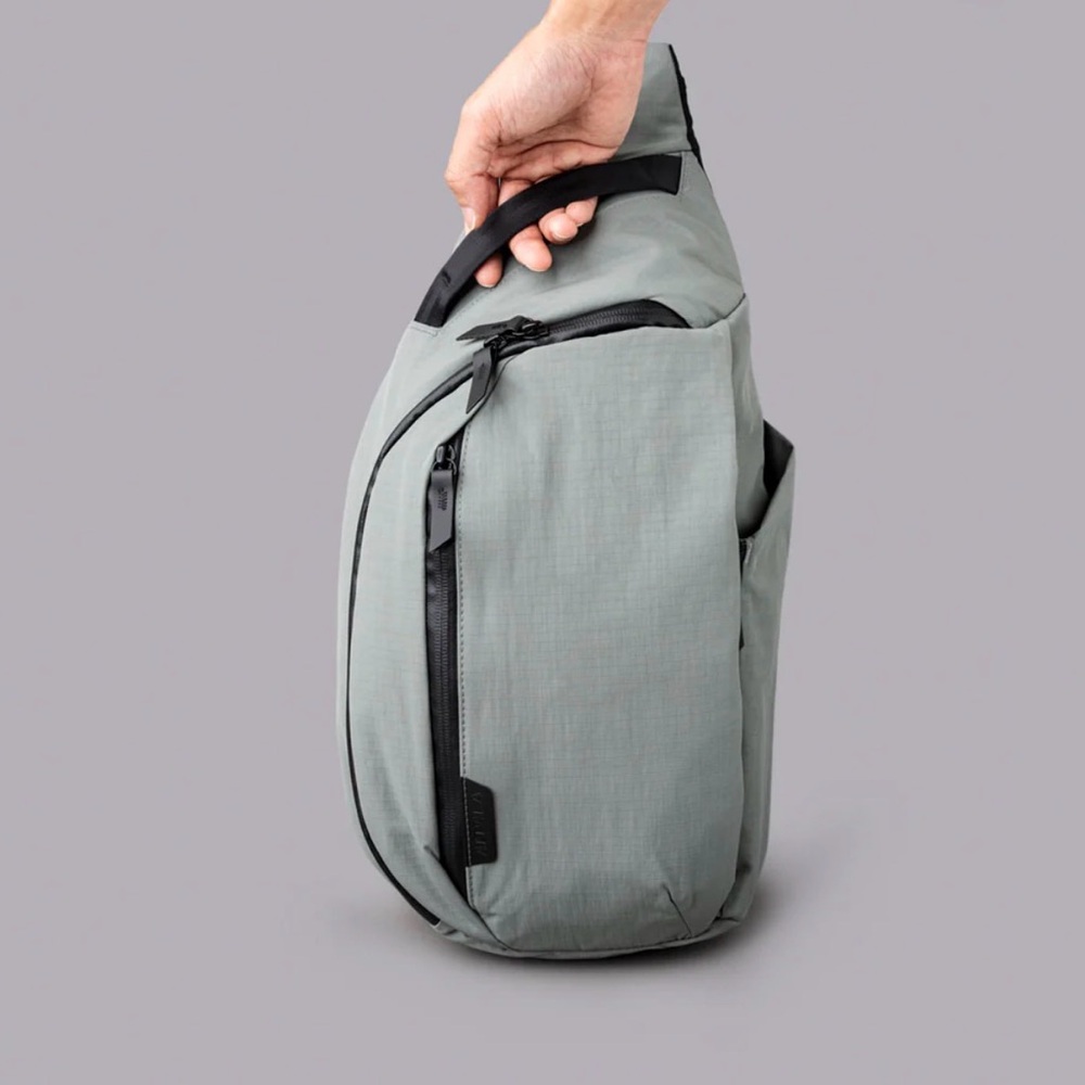 NWT Alpaka Gray Left Shoulder Metro Crossbody - Picture 4 of 12